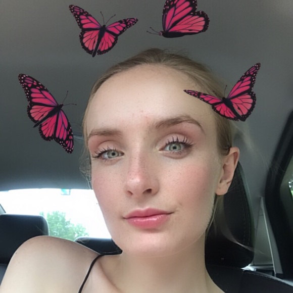 Meet your Posher, Rae✨ - Picture 16 of 16